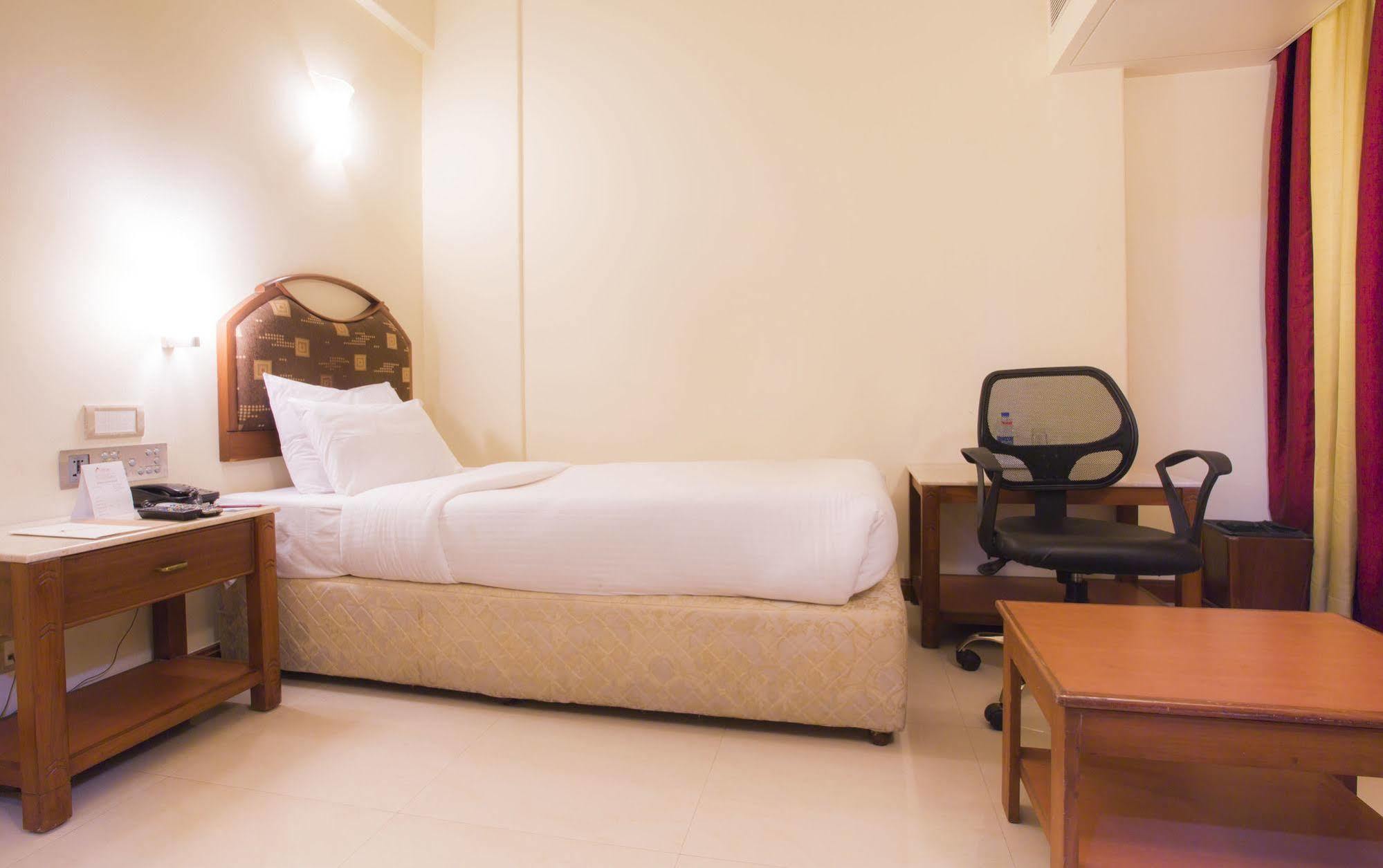 Hotel Airport International Bombaj Zewnętrze zdjęcie